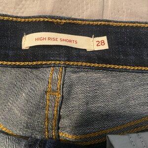 Women’s Blue Jeans